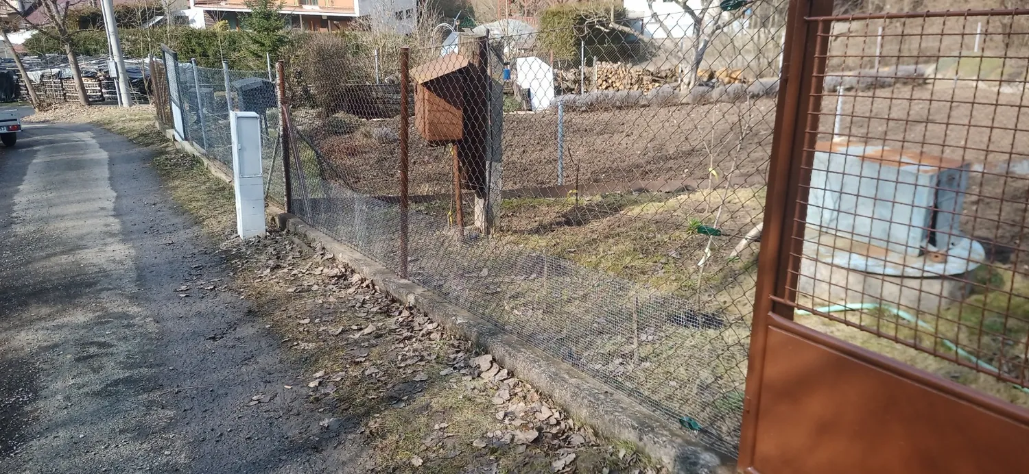 Oprava a renovace oplocení na rekreační zahradě